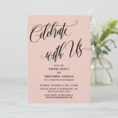 Invitation Célébrez avec Nous Écriture Élaborée Rose Pâle Blu (Debout devant)