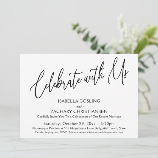 Invitation Célébrez avec nous Écriture élégante Party B&W (Debout devant)