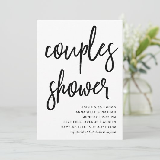 Invitation Célébrez la douche moderne de couples de (Debout devant)