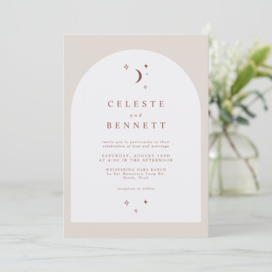 Invitation CELESTE Boho Moon & Etoiles Mariage d'arc en terre (Debout devant)