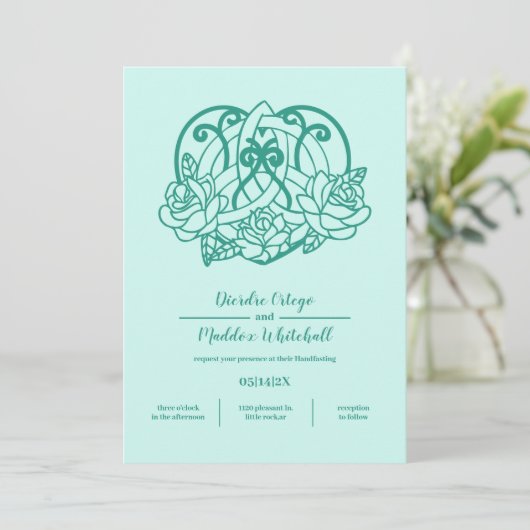 Invitation Celtic Triquetra Coeur Knot Flora Turquoise Handfa (Debout devant)