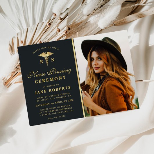 Invitation cérémonie élégante d'or