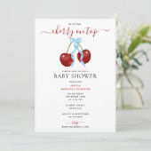 Invitation Cerise sur le dessus Baby shower moderne Blue Bow  (Debout devant)