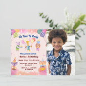 Invitation C'est l'heure de faire la fête, belle fête d'anniv (Debout devant)