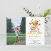 Invitation c'est mon 16 e anniversaire de sweet sixteen (Debout devant)