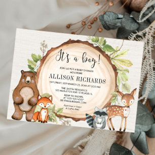 Invitation C'est un baby shower d'animaux de bois rustique