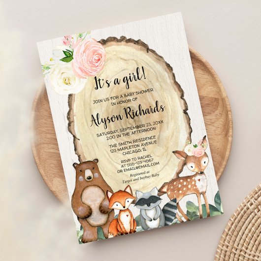 Invitation C'est un baby shower de forêt d'amis