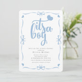 Invitation C'est un Baby shower de garçon (Debout devant)