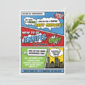 Invitation C'est un petit Baby shower de Superhero de livre d (Debout devant)
