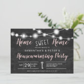 Invitation Chaleur allume la maison douce fête de réchauffage (Debout devant)