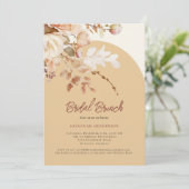 Invitation Chaleureux Brunch nuptial Fête des mariées florale (Debout devant)