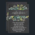 Invitation Chalkboard Foliage Couples Douche<br><div class="desc">Cette carte d'invitation à la douche feuillage en tableau noir est parfaite pour un wedding shower rustique. Le design est composé d'un cadre de feuilles verts et de plantes botaniques verdoyantes sur un arrière - plan en damier gris fusain. L'appui comporte une couronne vintage assortie qui peut être personnalisée avec...</div>