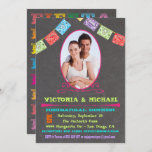 Invitation Chalkboard Photo Dîner de répétition mexicaine Fie<br><div class="desc">Joli et coloré mexicain fêtes de répétition Invitations avec bannières lumineuses,  typographie amusante,  une photo ovale du couple,  le tout sur un arrière - plan de tableau noir. Alors prenez une boisson froide et une salsa chaude avec cette merveilleuse invitation. Illustration tirée à la main par McBooboo.</div>