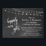 Invitation Chalkboard String Lights Heureusement Jamais Après<br><div class="desc">Cette carte de réception de mariage sophistiquée mais rustique présente une image d'arrière - plan en damier texturé, superposée, représentant des cordes blanches scintillantes. J'ai utilisé une police de caractères élégante et tourbillonnante pour rendre des graphiques représentant les mots "heureux toujours après"; au dos, j'ai placé le mot "amour". Votre...</div>