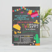 Invitation Chalkboard Taco Deux jours Pinata Fiesta 2e annive (Debout devant)