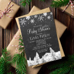 Invitation Chalkboard Wisland baby shower d'hiver rustique<br><div class="desc">Baby shower rustique style champêtre hiver chic élégante invitation modèle avec bordures de flocons blancs, chute de neige et pins paysage merveilleux sur gris foncé tableau noir arrière - plan. Remplissez vos informations dans les zones, Vous pouvez choisir de le customiser en changeant encore les polices et les couleurs du...</div>