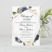 Invitation Changement de plans floral bleu marine et rose blu (Debout devant)