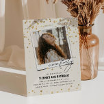 Invitation Chapitre Quarante Amusement Photo moderne 40e anni<br><div class="desc">Chapitre 40 ! Invitations amis et famille pour célébrer un 40e anniversaire avec ces invitations amusantes d'anniversaire adulte moderne. Design dispose d'un snap photo, le texte 'Chapitre Quartier en serif et police calligraphie, faux parties scintillant d'or confetti et un modèle d'anniversaire modifiable qui est facile à customiser avec vos propres...</div>