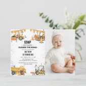 Invitation Chariots de construction Thème Jeu d'anniversaire  (Debout devant)