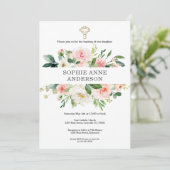 Invitation Charm Blush Fleurs blanches Croix d'or Fille Baptê (Debout devant)