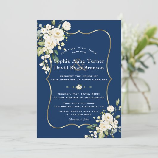 Invitation Charme Delicate Blanc Floral Or Mariage bleu marin (Debout devant)
