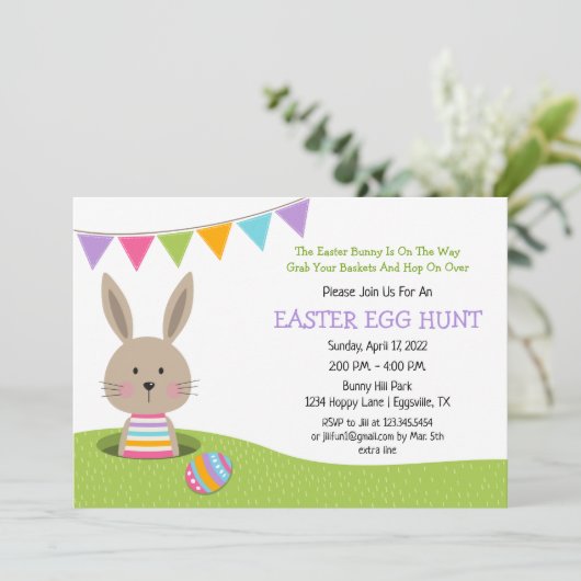 Invitation Chasse aux oeufs de Pâques avec lapin avec panier (Debout devant)