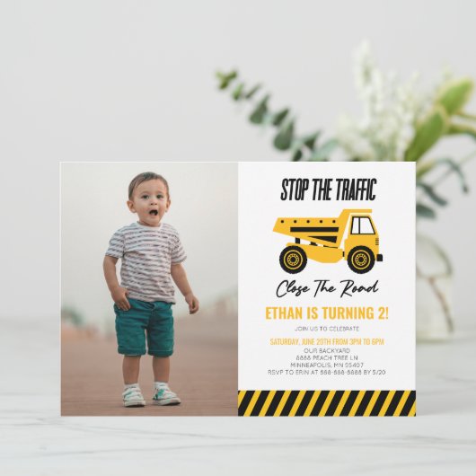 Invitation Chauffage de construction Camion Bulldozer fête d' (Debout devant)