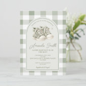 Invitation Chaussures bébé vert sauge Gingham Shower bébé gar (Debout devant)