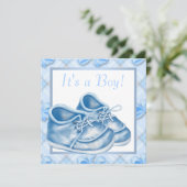Invitation Chaussures de bébé bleues et blanches pour garçon (Debout devant)