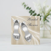 Invitation Chaussures en ivoire satiné Fête des mariées blanc (Debout devant)