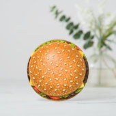 Invitation Cheeseburger grillé au BBQ de jardin (Debout devant)
