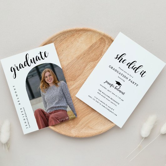 Invitation Chic Arch Photo Elle l'a fait Casquette Tassel Gra