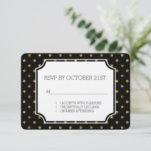 Invitation Chic Glam or et points noirs RSVP (Debout devant)