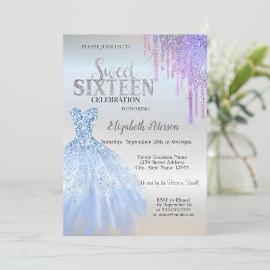 Invitation Chic Parties scintillant Drips, Robe Bleue Silver (Debout devant)
