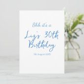 Invitation chut c'est une date de 30e anniversaire nom bleu s (Debout devant)