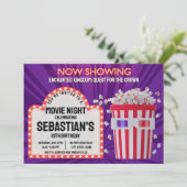 Invitation Cinéma rétro - Symbole et Popcorn Anniversaire Soi (Debout devant)