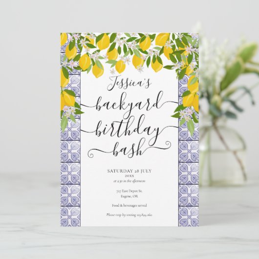 Invitation Citrons Carreaux de verdure Script fête d'annivers (Debout devant)