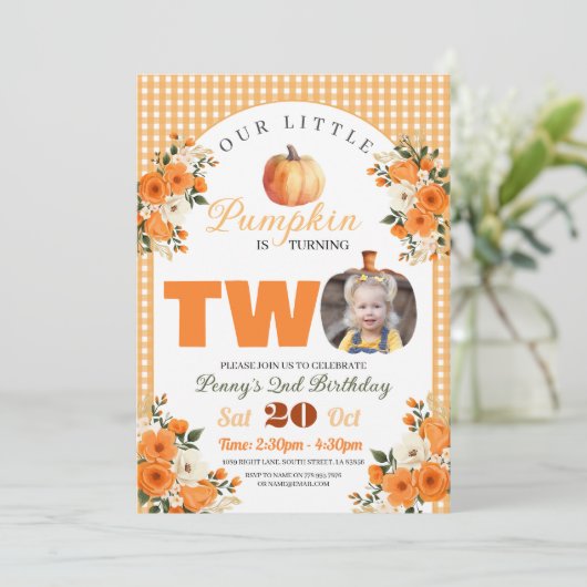 Invitation Citrouille 2e anniversaire Petit Citrouille Automn (Debout devant)