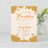 Invitation Citrouille or mûre Automne Baby shower moderne (Debout devant)