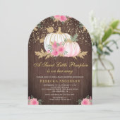 Invitation Citrouille rose et or  Arch Baby shower en bois (Debout devant)