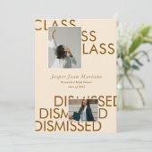 Invitation Class Dismissed 2026 Photo Minimal Graduation  (Debout devant)