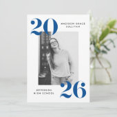 Invitation Classe Bold de 2025 Blue Photo Graduation Party (Debout devant)
