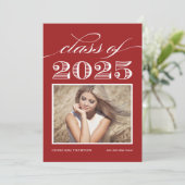 Invitation Classe vintage de 2025 Red Photo Graduation (Debout devant)