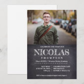 Invitation Classic Chalkboard Homme Célébrer le Diplôme (Devant / Derrière)