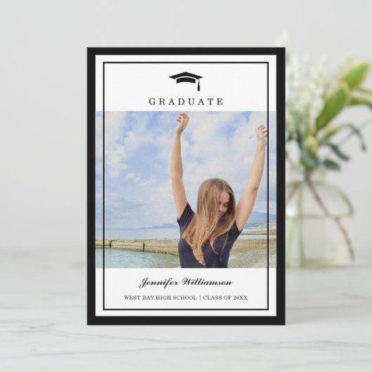 Invitation Classic noir & blanc Script Graduation Deux photos (Debout devant)