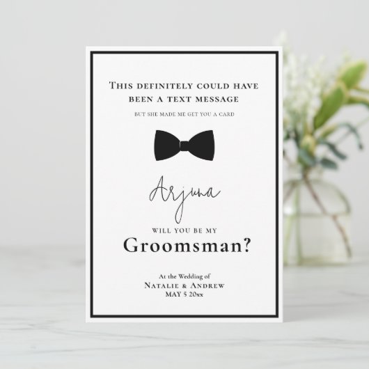 Invitation Classique Noir & Blanc Tuxedo Funny Groomsman (Debout devant)