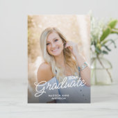 Invitation Classy 2023 Graduation photo verticale (Debout devant)