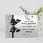 Invitation Classy Black Gem Bow, Silver Sequins Graduation (Debout devant)