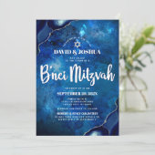 Invitation Code QR Bar Mitzvah Agate Bleu Galaxie Script (Debout devant)