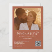 Invitation Code QR de mariage photo élégant écriture Terracot (Dos)